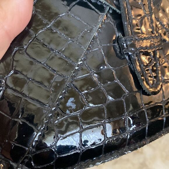 Roots Croc Embossed Leather Case - Kobo - iPad Mini/Tablet/eReader Case - Picture 7 of 7